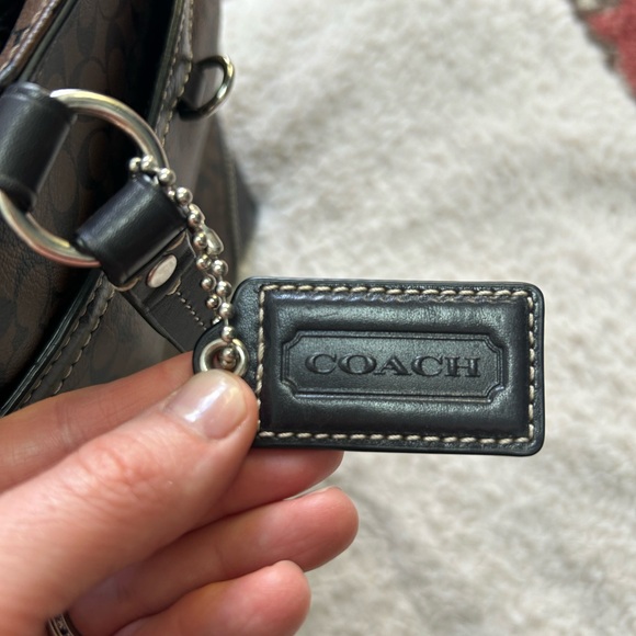 Vintage Coach leather zip tote - Picture 5 of 9